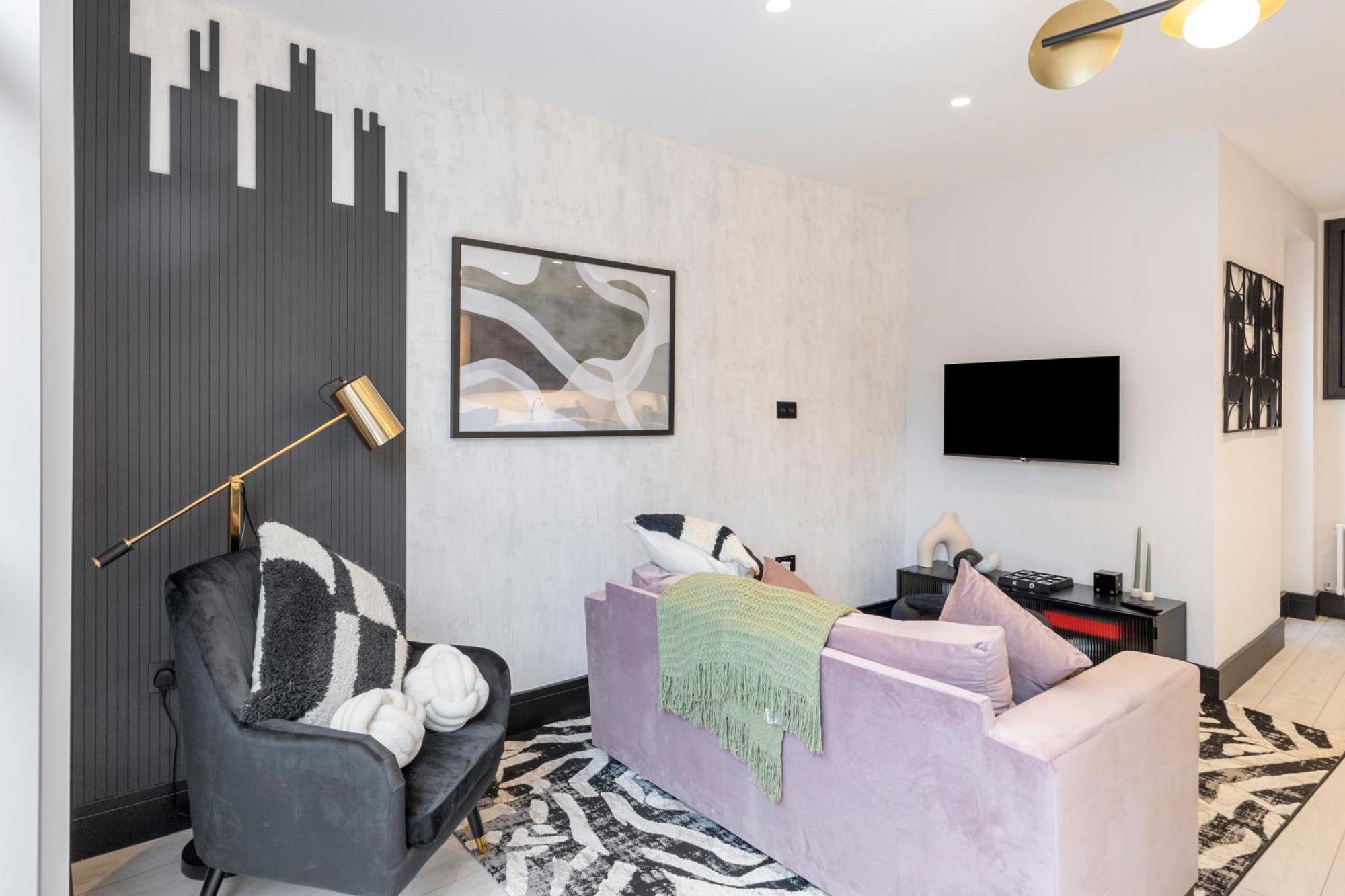 Unwind In Style 2Br With Cozy Backyard For Groups Apartment Londra Exterior foto
