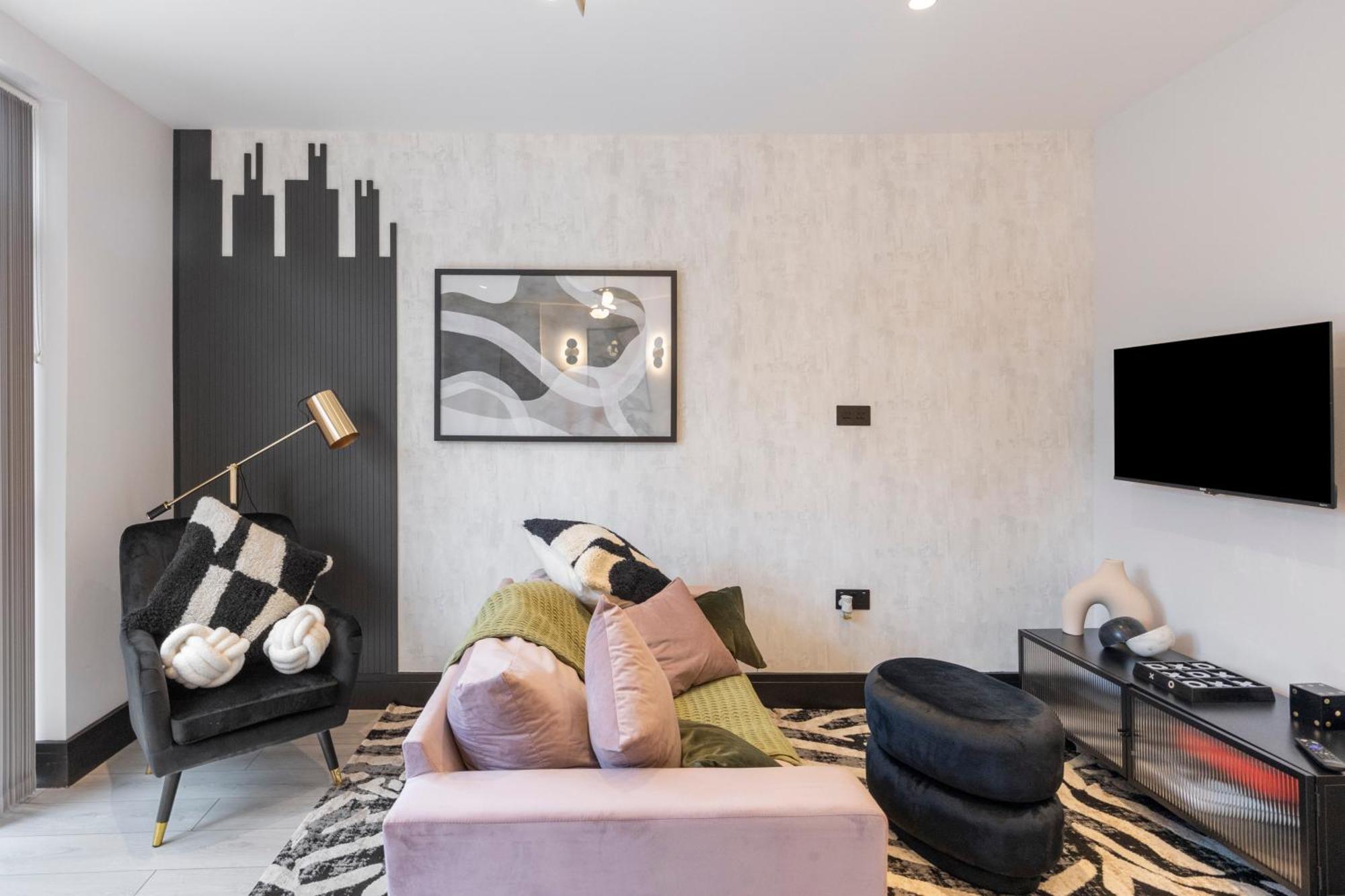 Unwind In Style 2Br With Cozy Backyard For Groups Apartment Londra Exterior foto